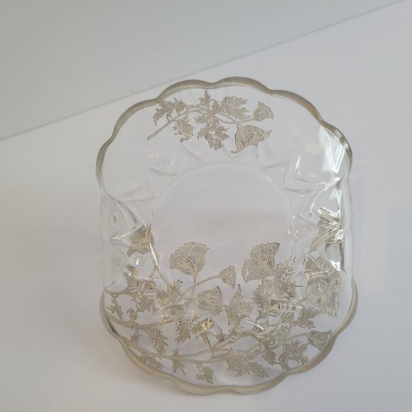 Antique Silver City Flanders Overlay Glass Candy Dish With Floral Design & Handl - Picture 4 of 5